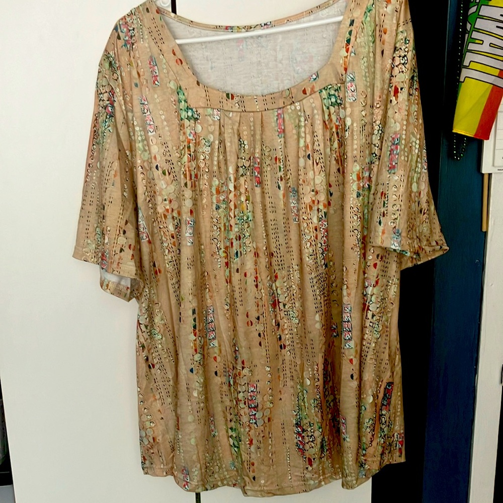 NWOT decorative beige top size 5x
